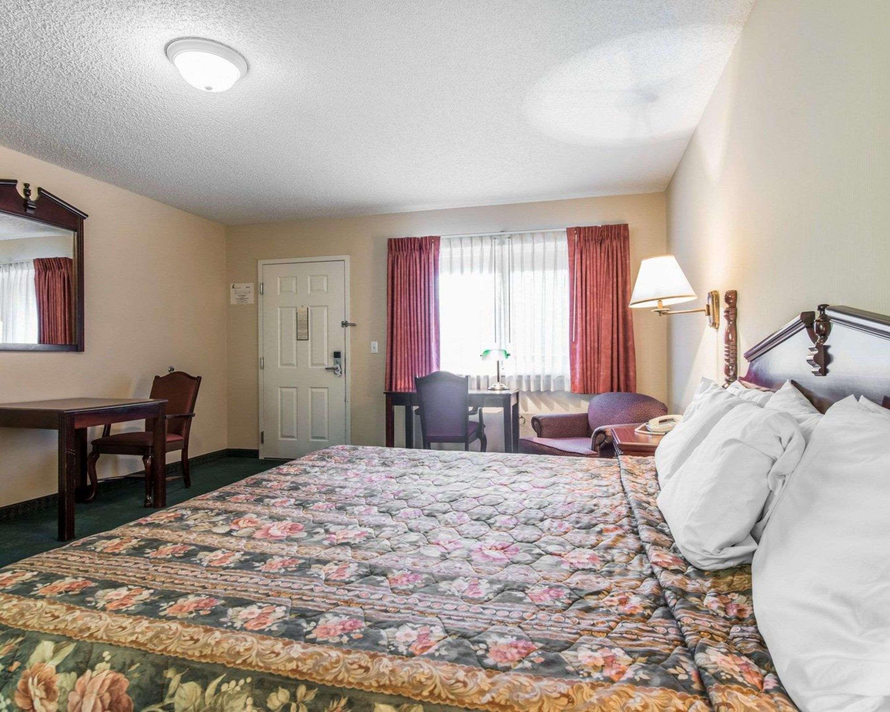 Quality Inn & Suites Manitou Springs At Pikes Peak エクステリア 写真