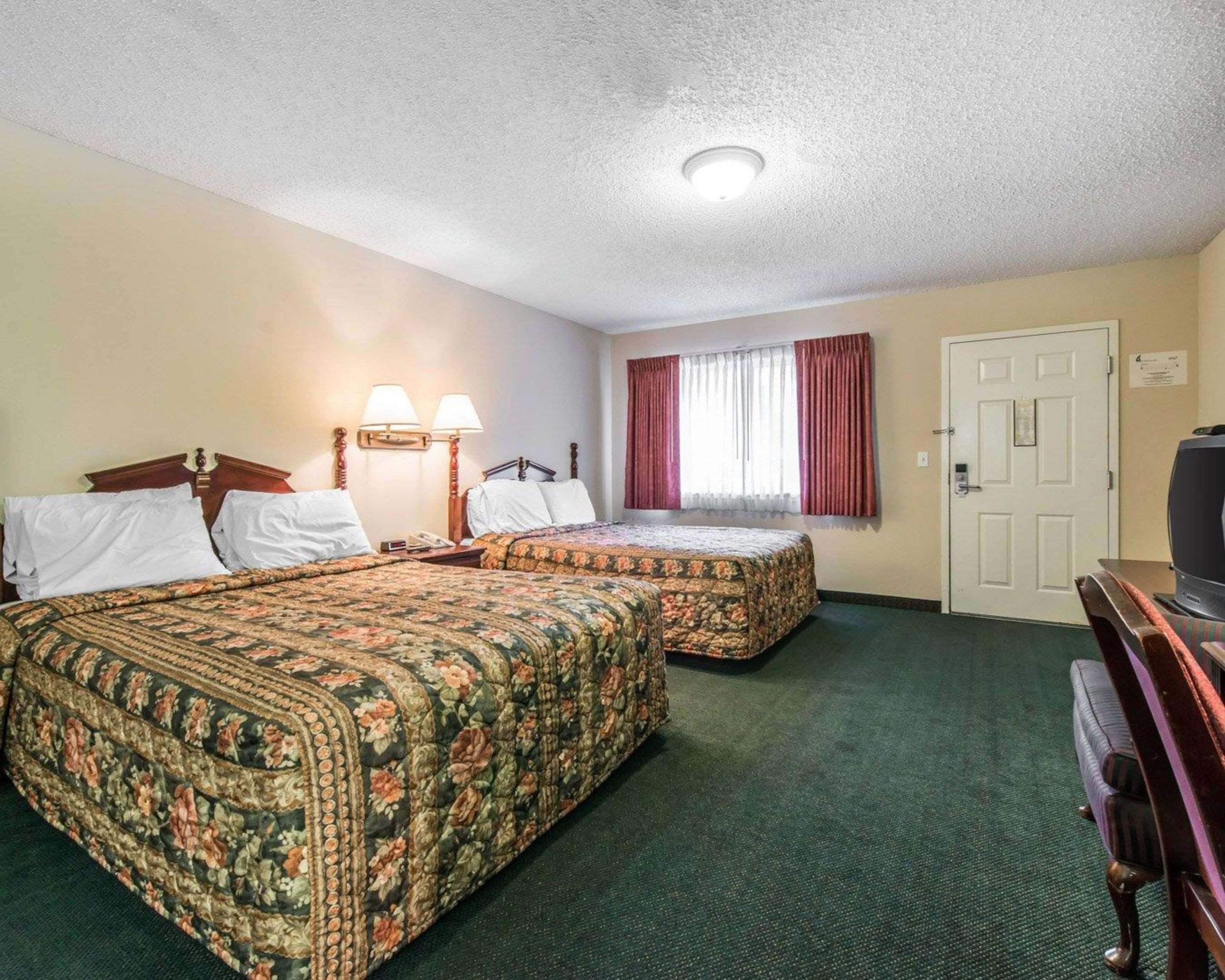 Quality Inn & Suites Manitou Springs At Pikes Peak エクステリア 写真