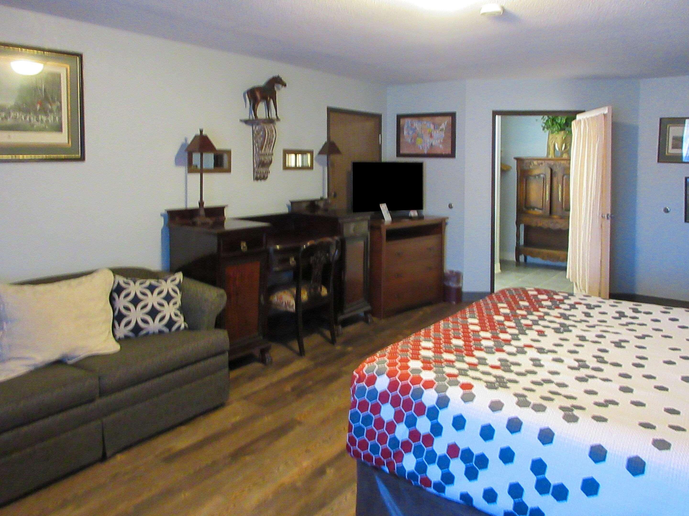 Quality Inn & Suites Manitou Springs At Pikes Peak エクステリア 写真