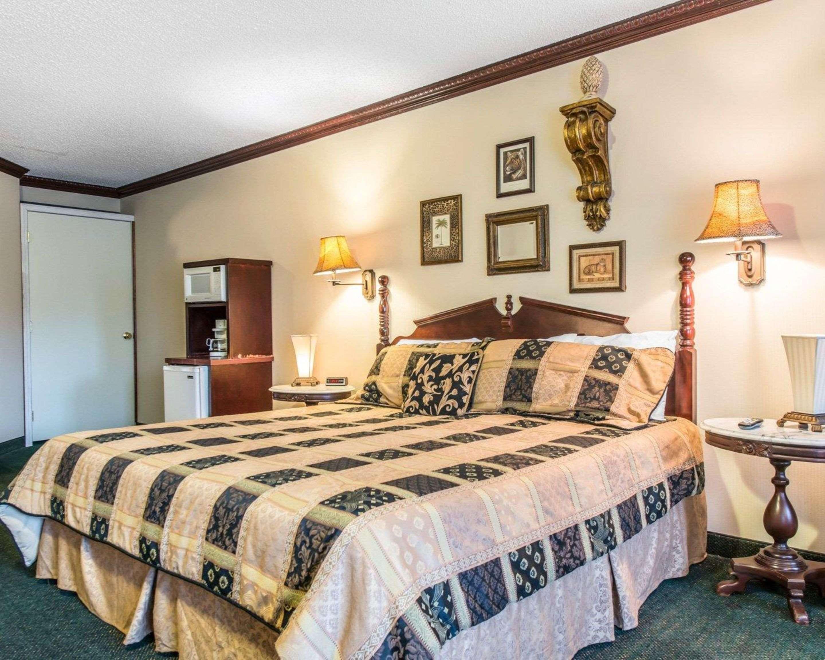 Quality Inn & Suites Manitou Springs At Pikes Peak エクステリア 写真