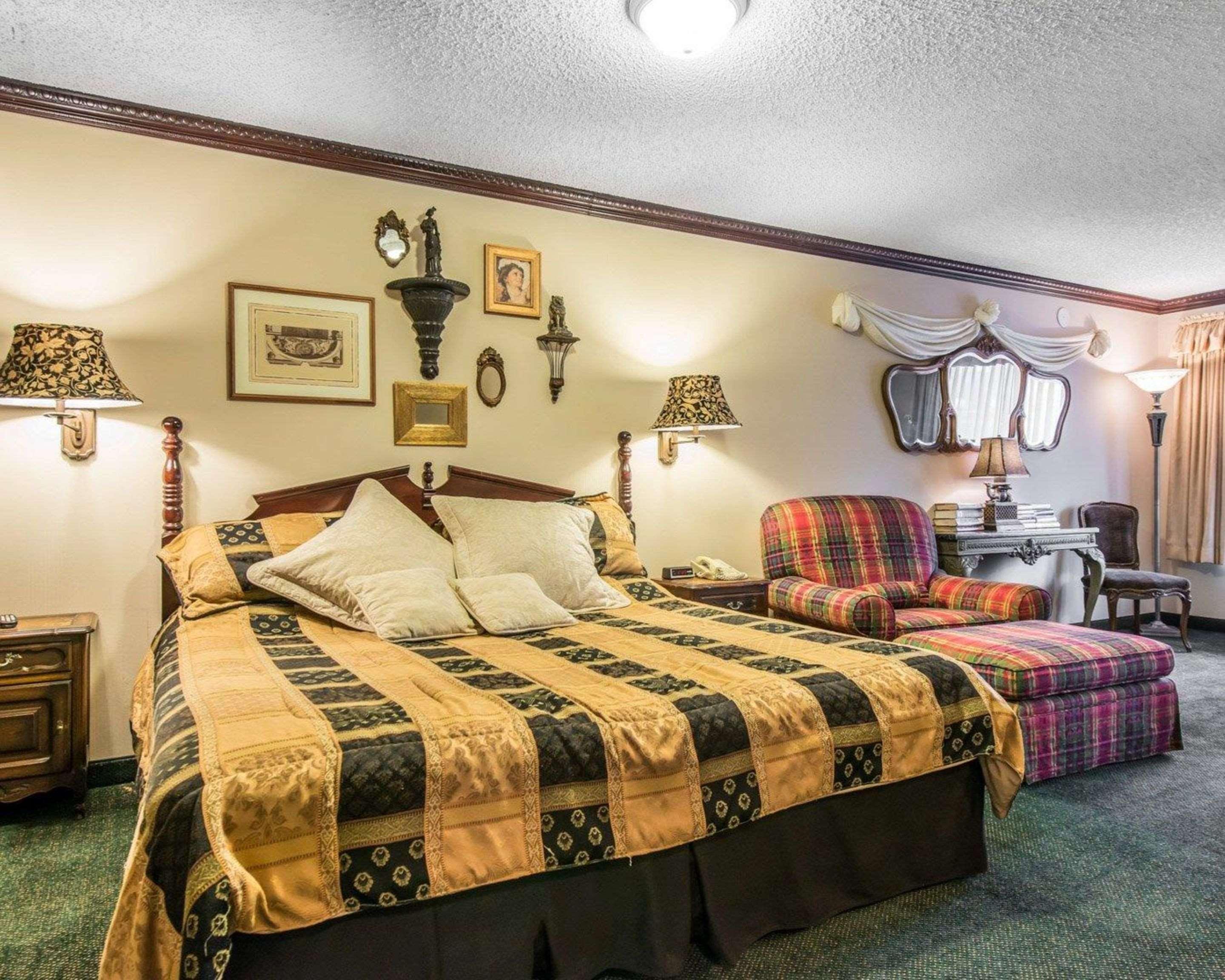 Quality Inn & Suites Manitou Springs At Pikes Peak エクステリア 写真