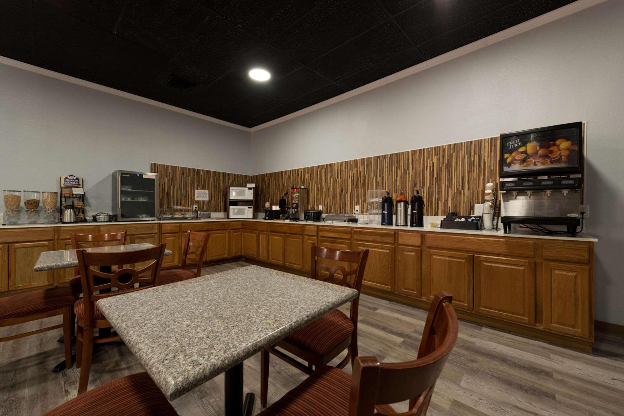 Quality Inn & Suites Manitou Springs At Pikes Peak エクステリア 写真