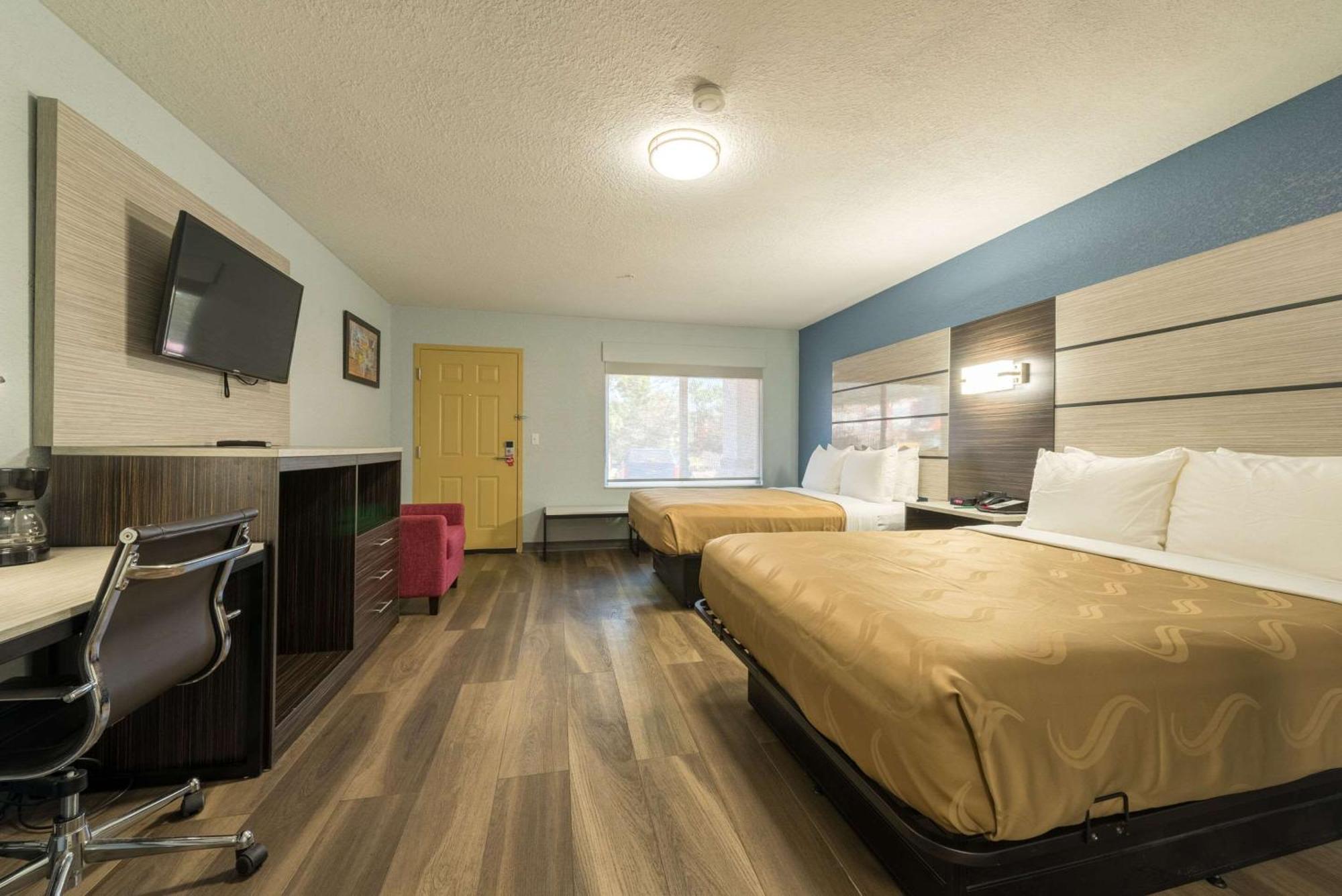 Quality Inn & Suites Manitou Springs At Pikes Peak エクステリア 写真