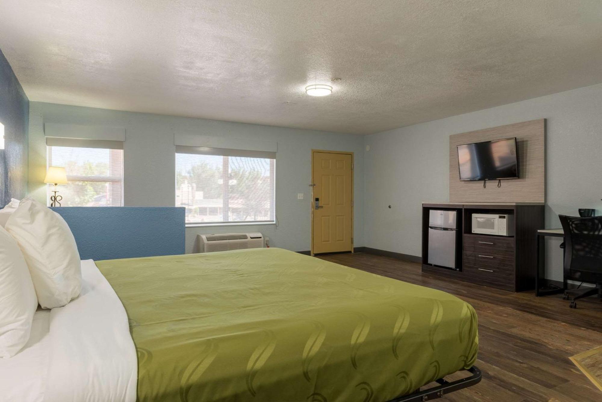 Quality Inn & Suites Manitou Springs At Pikes Peak エクステリア 写真