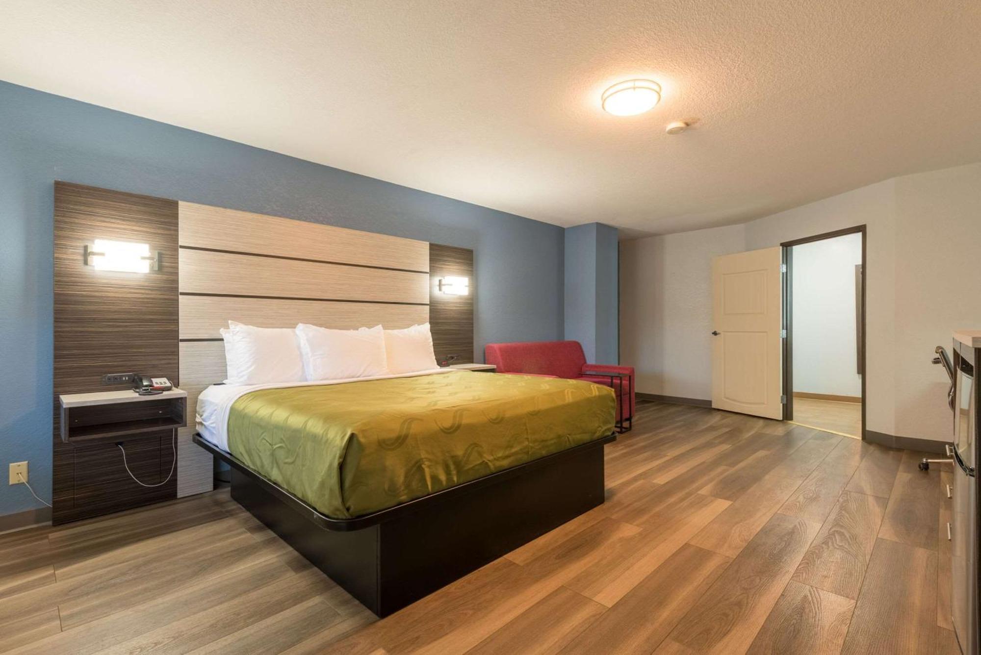 Quality Inn & Suites Manitou Springs At Pikes Peak エクステリア 写真